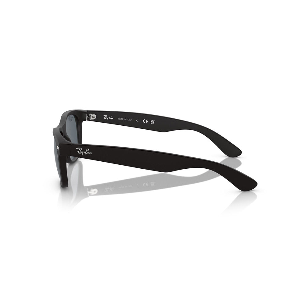 Gafas de Sol para Hombre Ray-Ban 2132 New Wayfarer 622/R5 - En Nylon color Negro