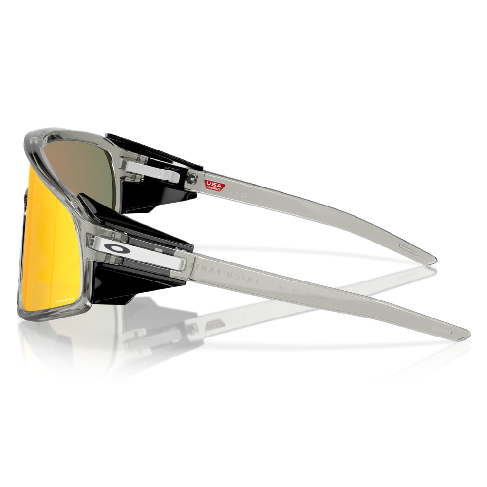 gafas-de-sol-para-hombre-oakley-9404-latch-panel-940404-rectangulares-color-gris