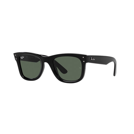 Gafas De Sol Ray-Ban Wayfarer Reverse para hombre y mujer, en acetato, tipo de montura aro completo, de color negro, con lente verde.