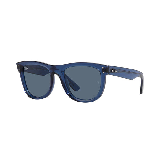 Gafas De Sol Ray-Ban Wayfarer Reverse para hombre y mujer, en acetato, tipo de montura aro completo, de color azul, con lente azul.